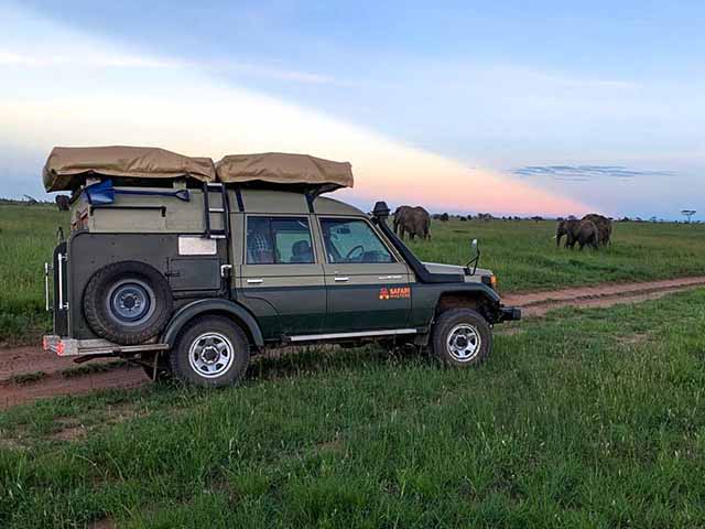 Safari vehicle on a self drive safari in Kenya